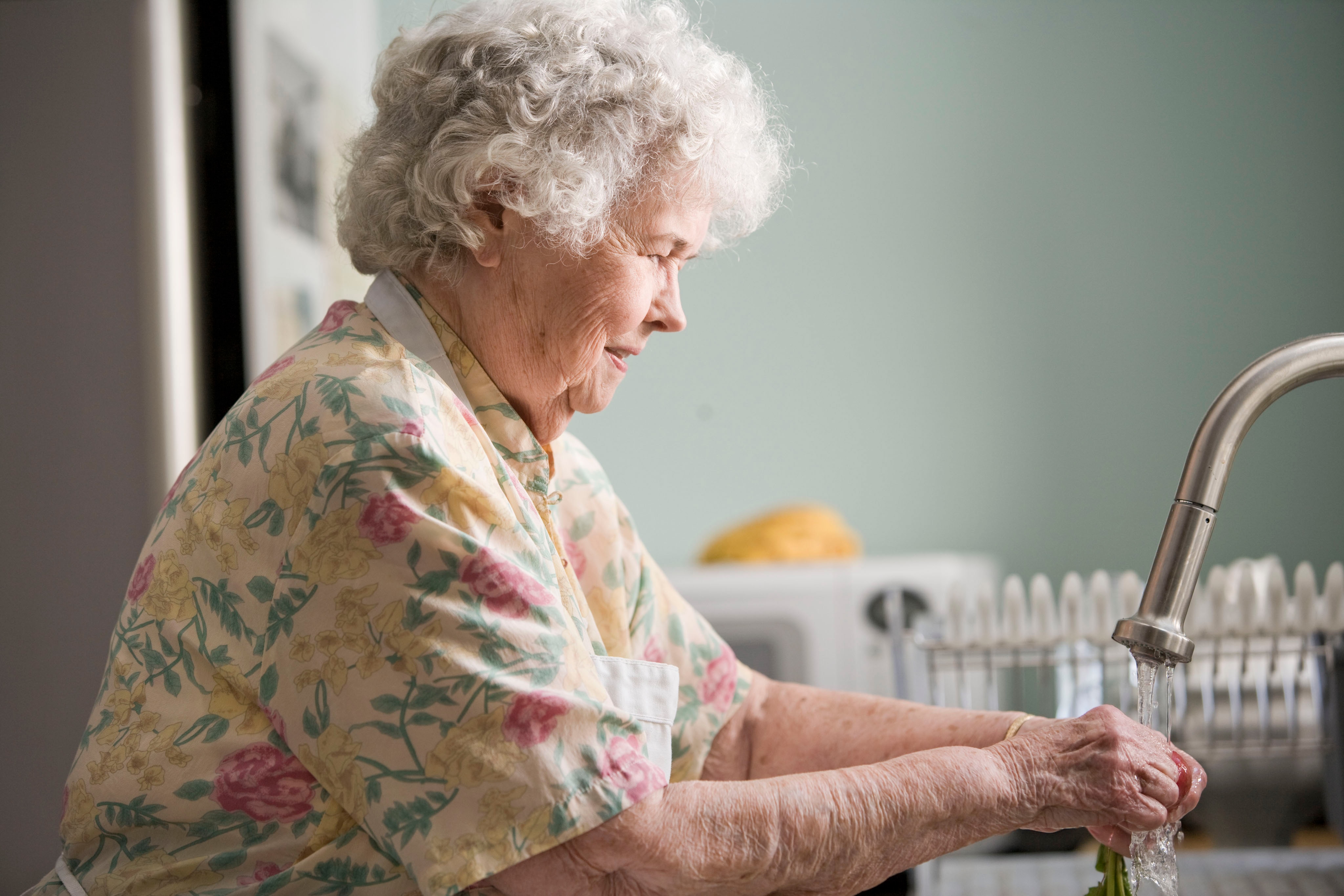 Helpful information to support people to live well within 24-hour care