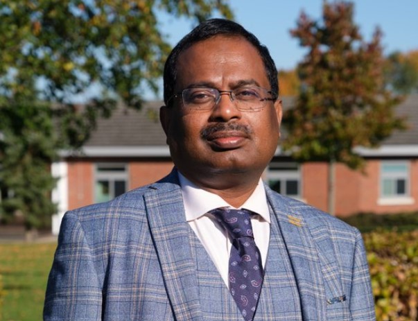 Trust&rsquo;s Medical Director kicks off NHS&rsquo;s national 75th birthday celebrations with speech to local school